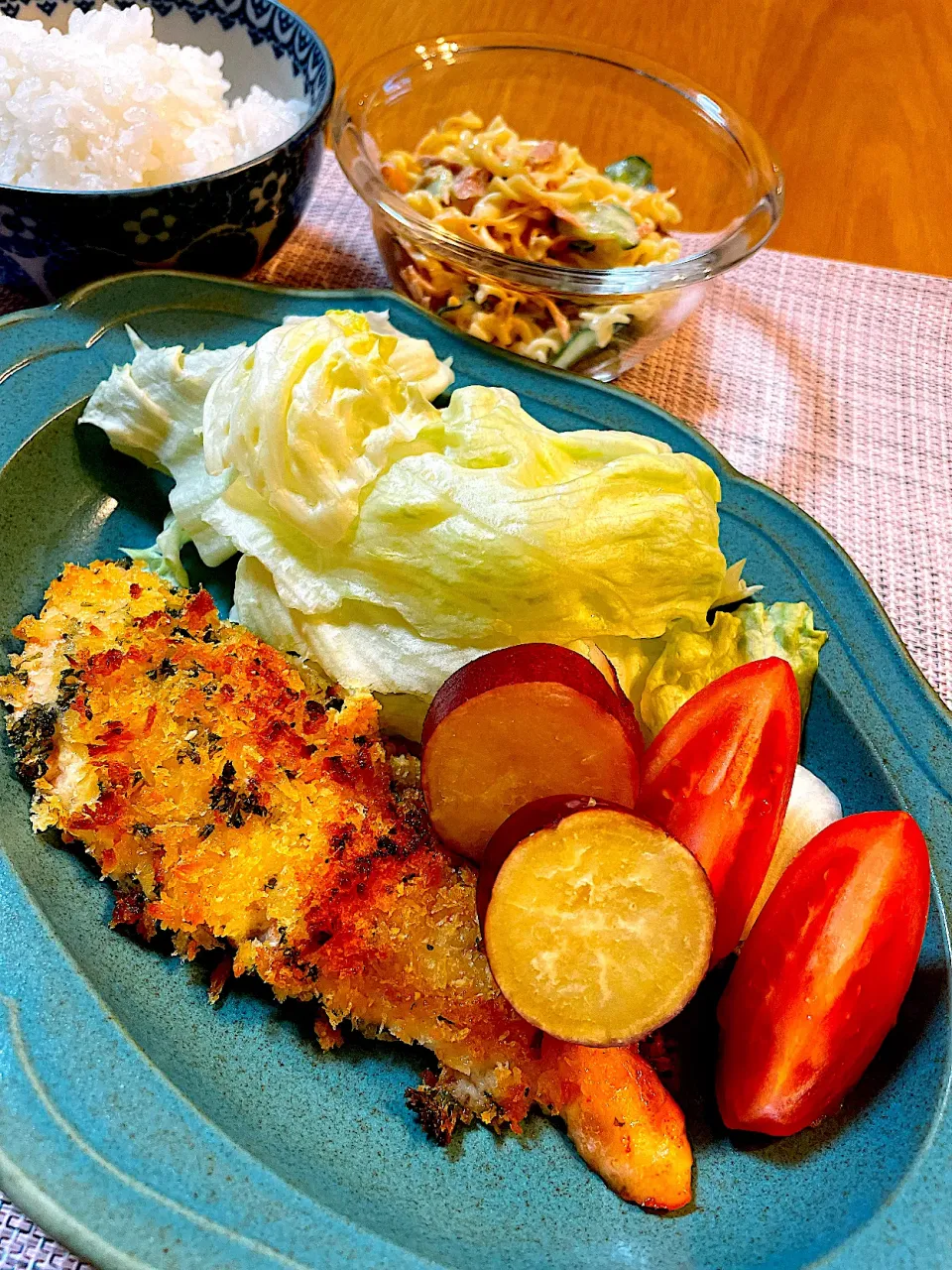 サーモンの香草チーズパン粉焼きで晩御飯|Mikaさん