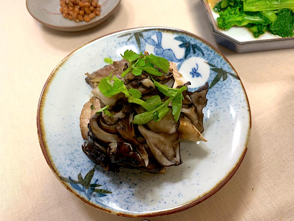 鰤と黒舞茸のちゃんちゃん焼き風