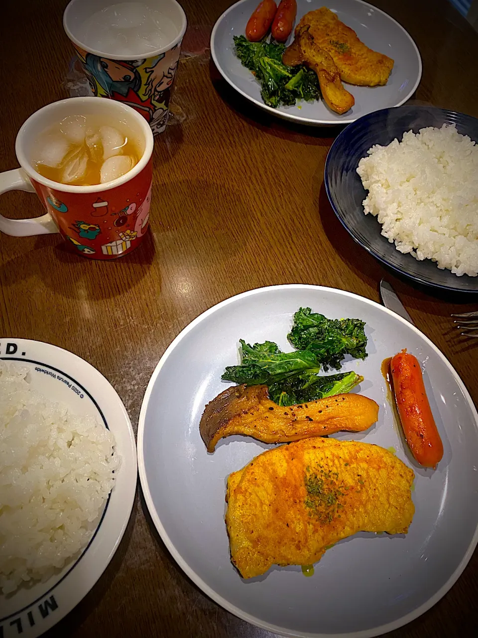 ポークカレーソテー　チョリソー　ケールソテー　お茶|ch＊K*∀o(^^*)♪さん