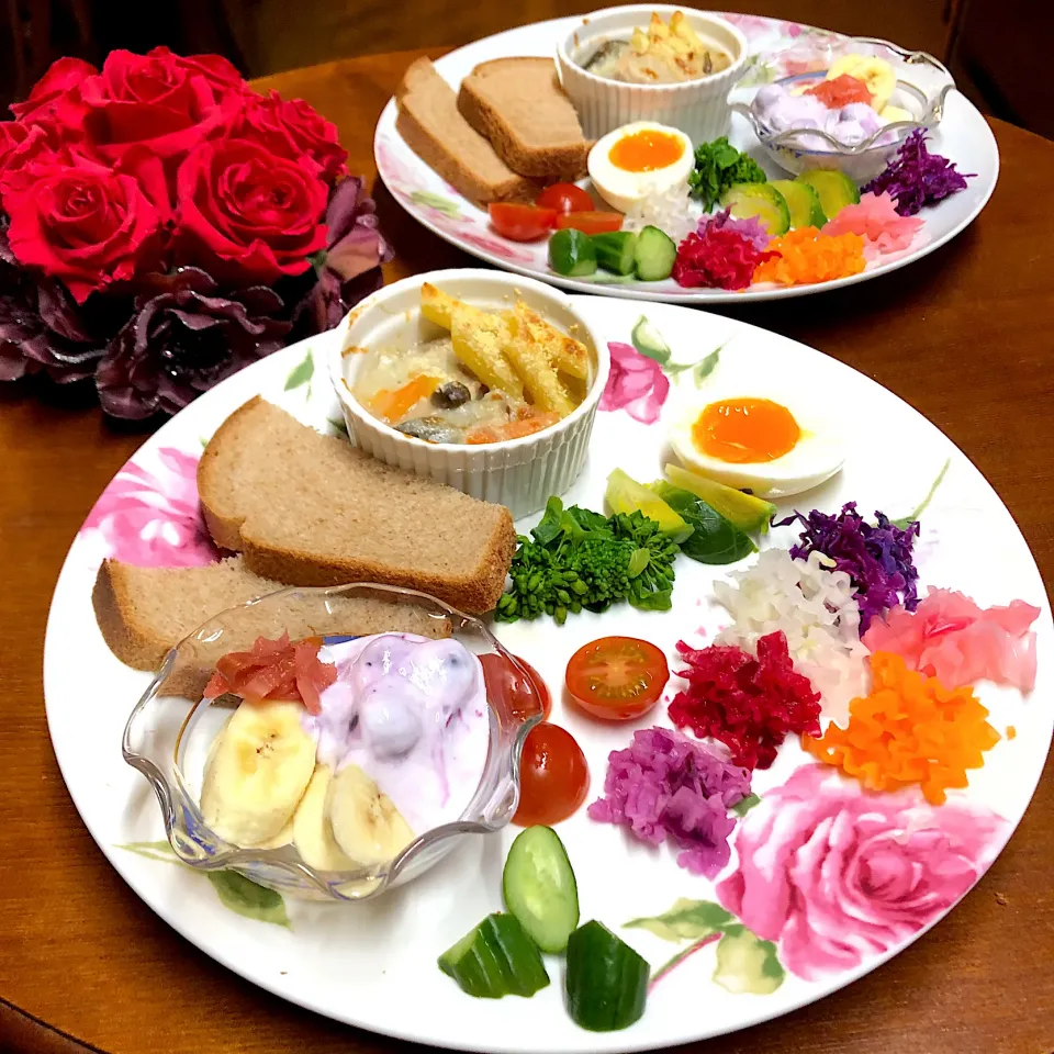 Snapdishの料理写真:春野菜🥗ペンネチキンホワイトソースグラタンモーニングプレート💐|henryさん