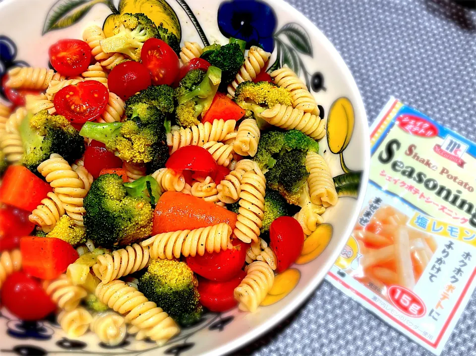 すぐにできた塩レモンの温野菜サラダ🥗|Flowerさん