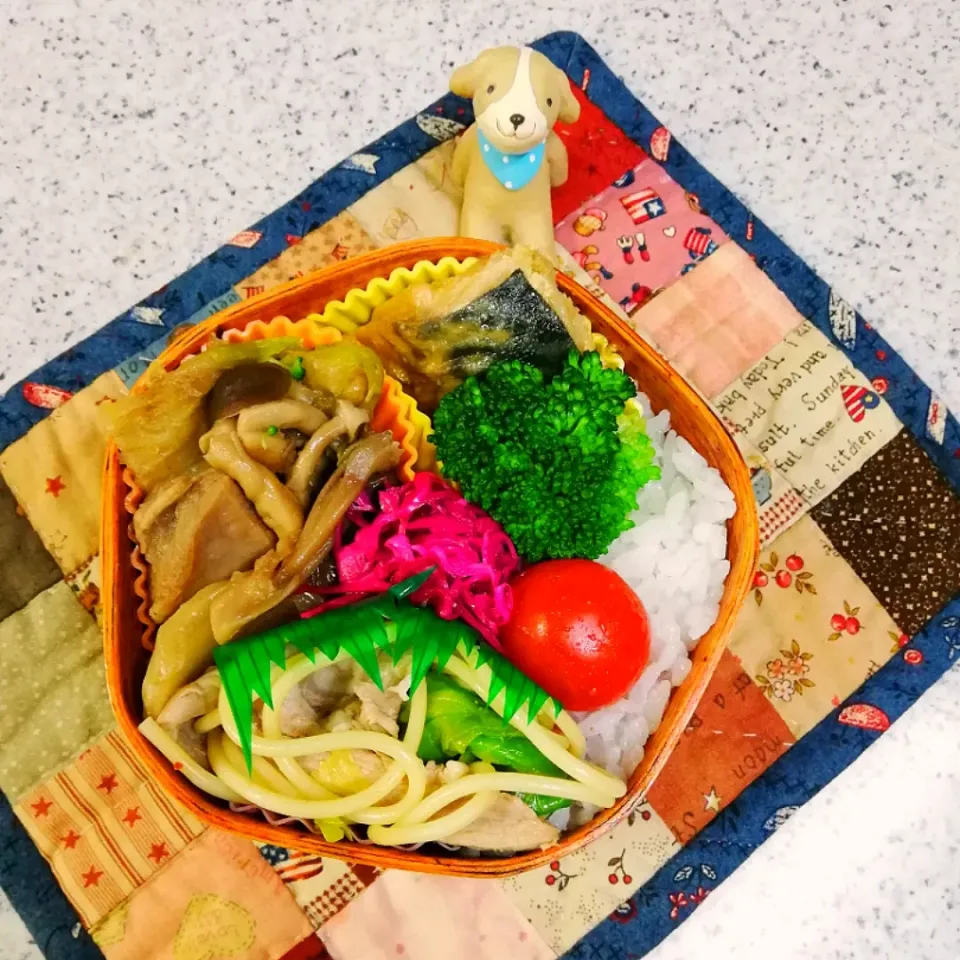 今日のお弁当😊かのりさんの料理 絹しょうゆde鶏肉と白菜のガリバタ炒め|naonaomimichanさん