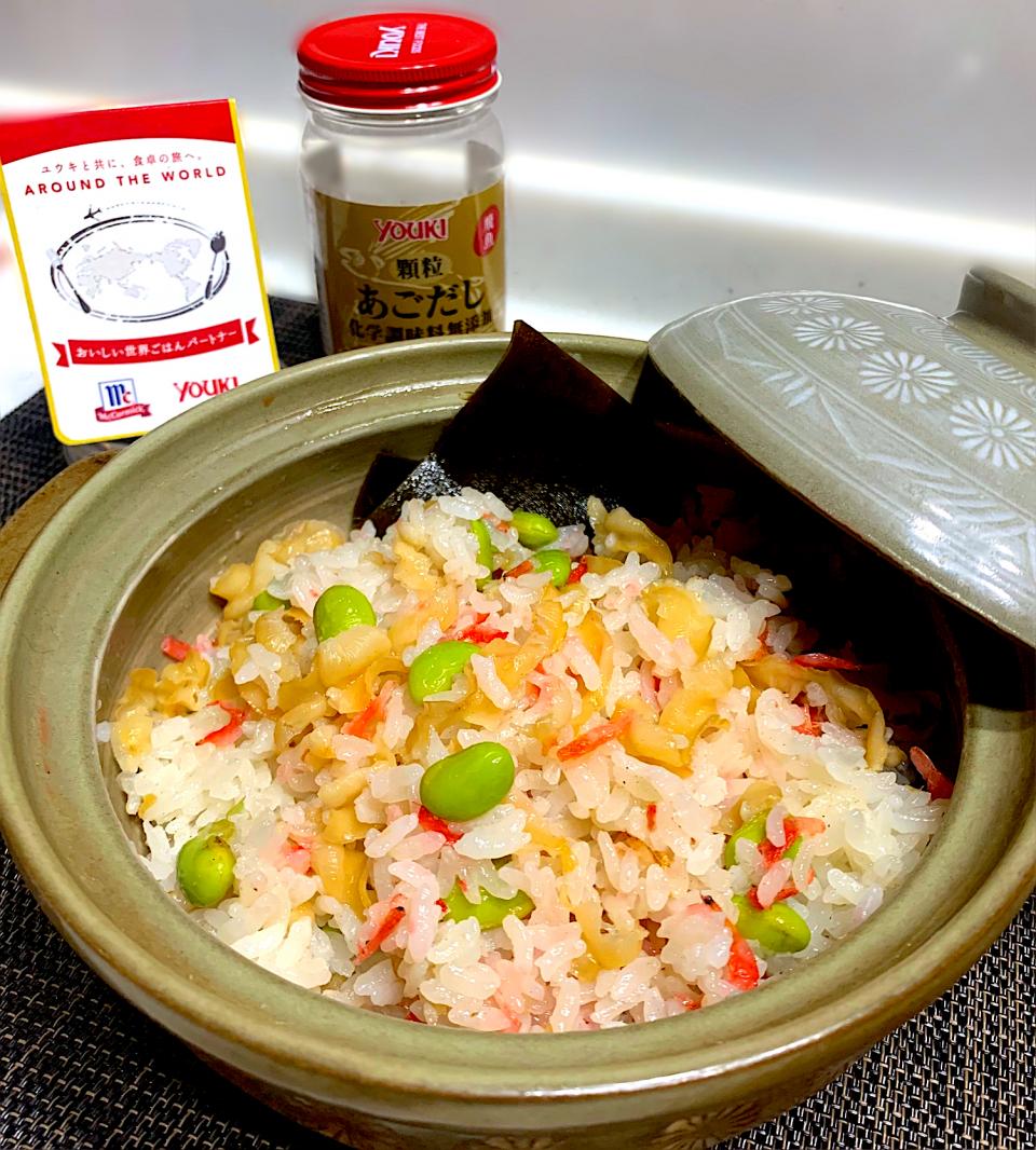 帆立貝ひもと桜海老🦐枝豆🫘の春色炊き込みご飯🌸