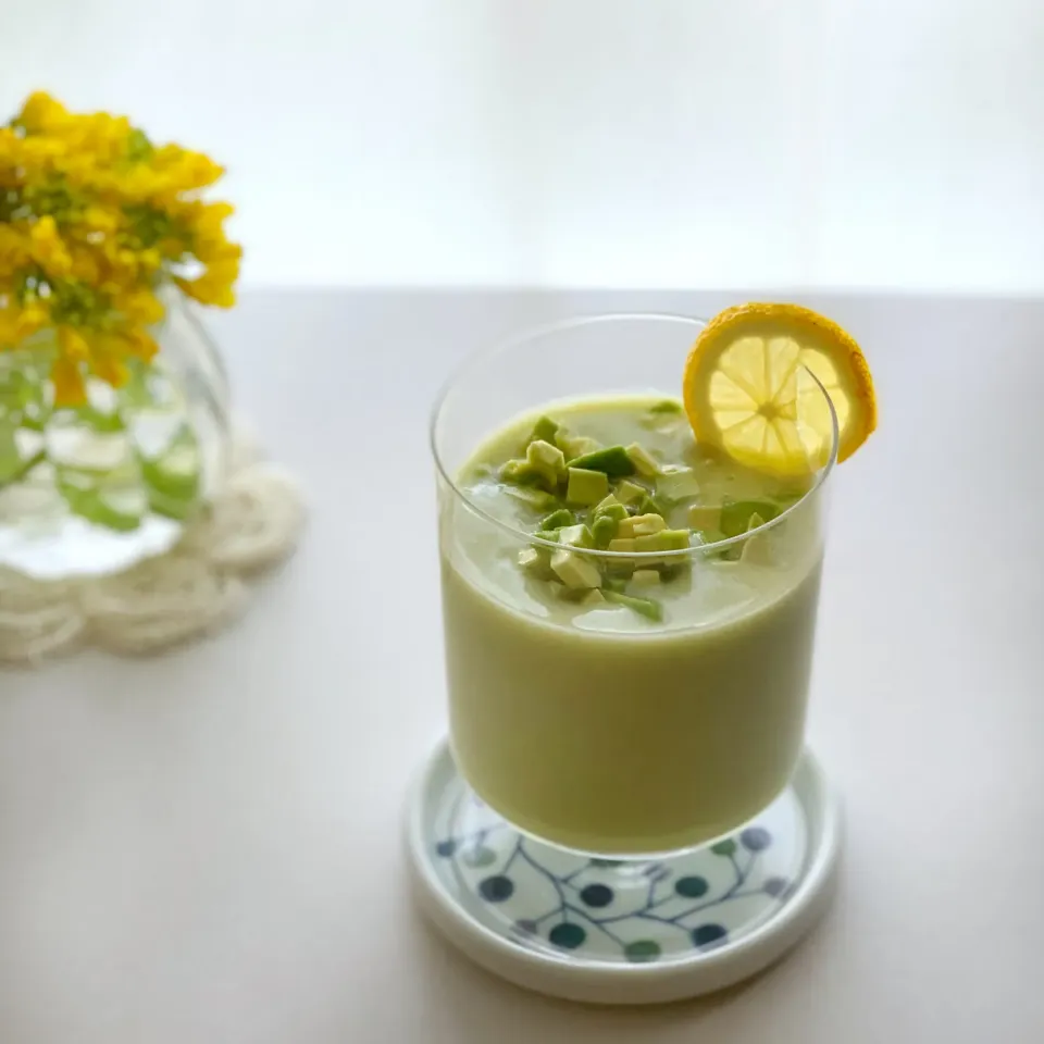 豆腐とアボカドの糀甘酒ドリンク♡|わことひろさん