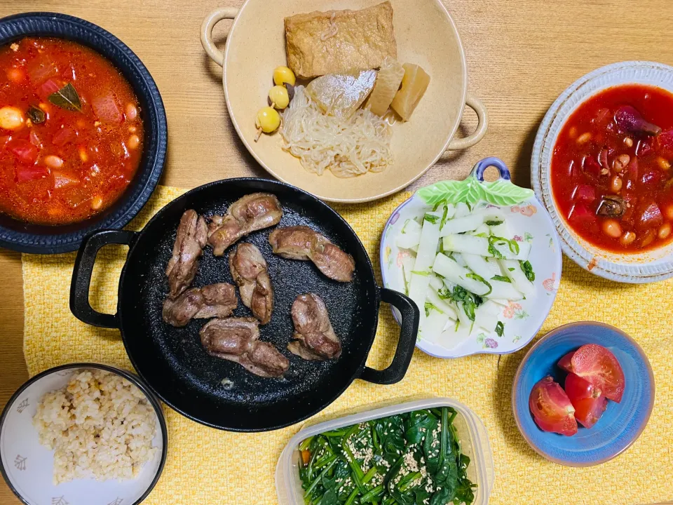 ビーツと大根と銀杏のミネストローネ🍅、大根の梅酢漬けの紫蘇和え、ほうれん草のおひたし、銀杏おでん|1614さん