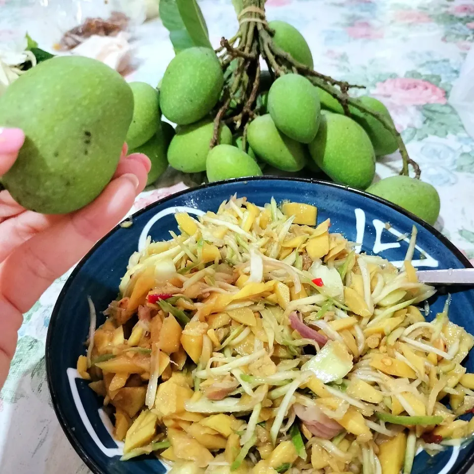 Spicy mango salad. |Boomerangさん