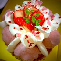 娘が料理教室で作ってきたケーキ