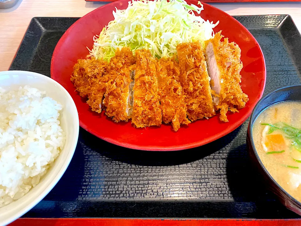 ロースカツ定食|髙野泰朋さん