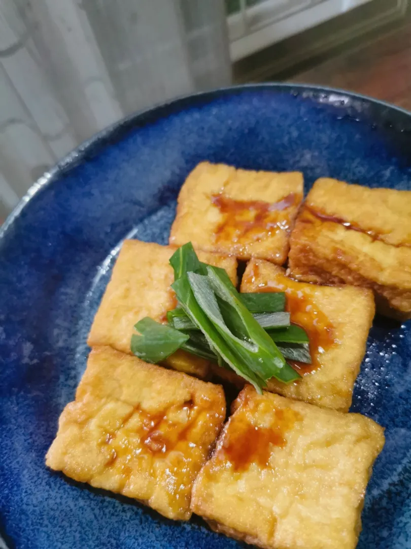 Snapdishの料理写真:絹厚揚げ焼肉ソースかけて👌グ〜です☺️|ペンギンさん