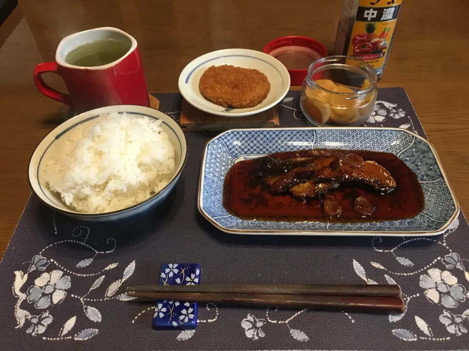 ぶり照りとコロッケ(朝ご飯)|enarinさん