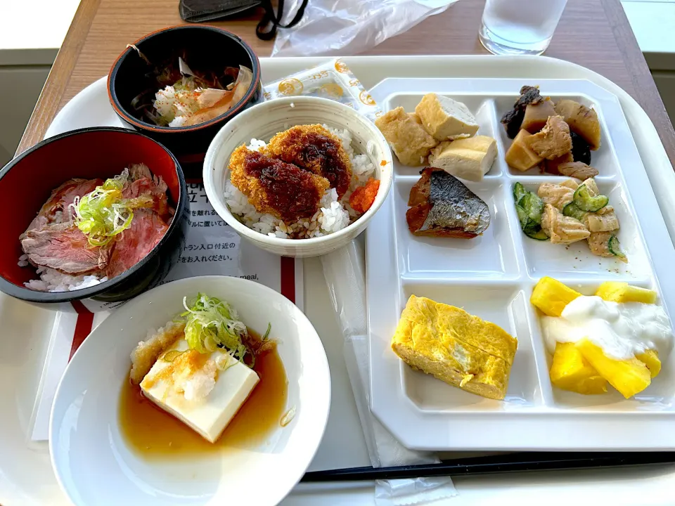 ホテルの朝食😋食べ過ぎですね笑笑|すかラインさん