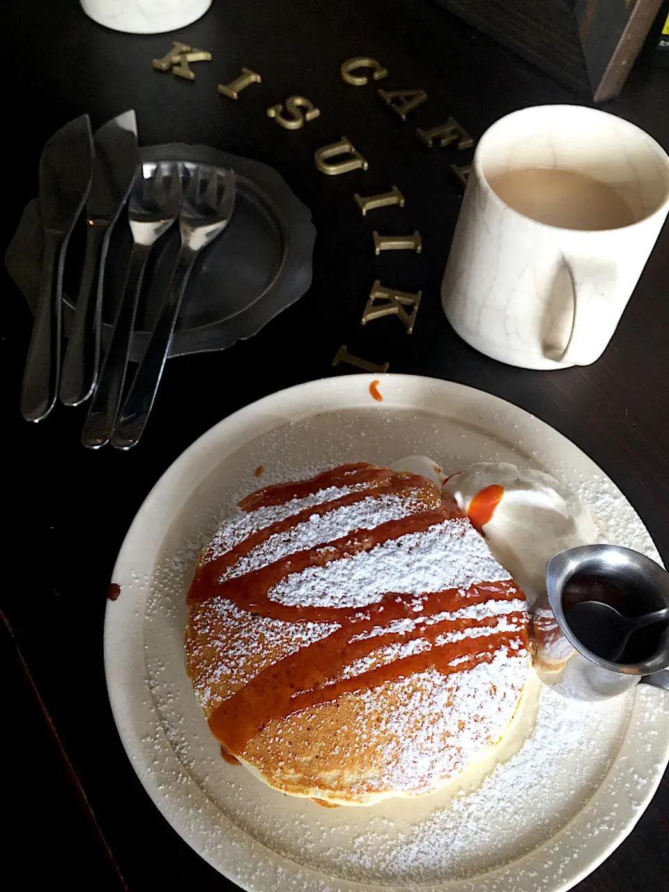 Snapdishの料理写真:塩キャラメルパンケーキ🥞 カフェ・オ・レ|ローレンさん