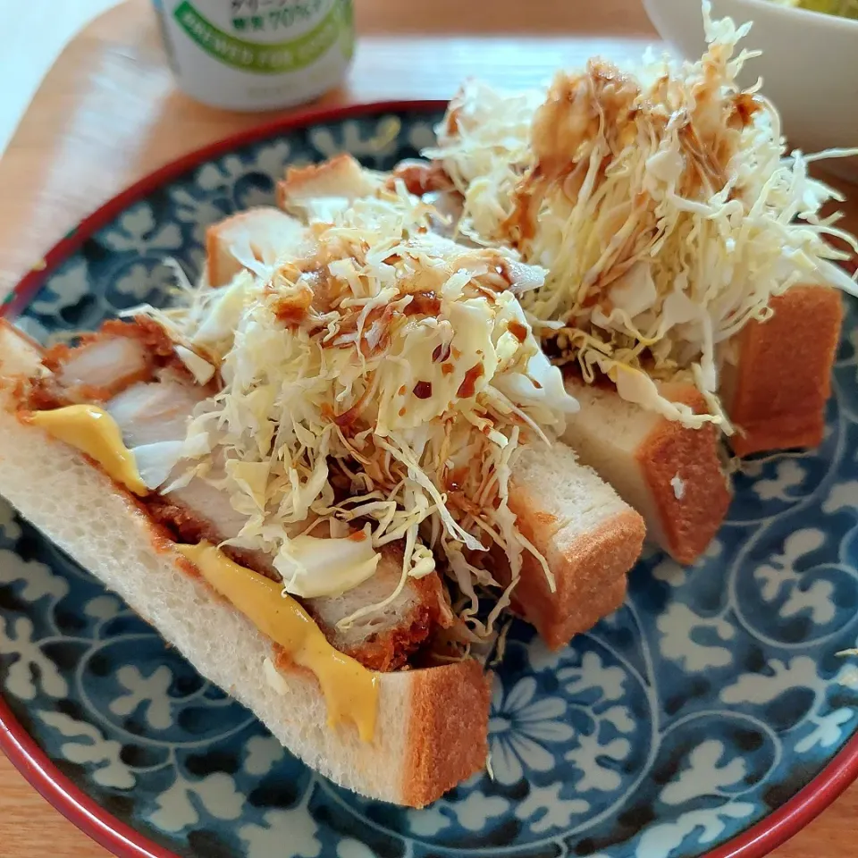 千切りキャベツもりもり食べようカツサンド|Maho Sanoさん