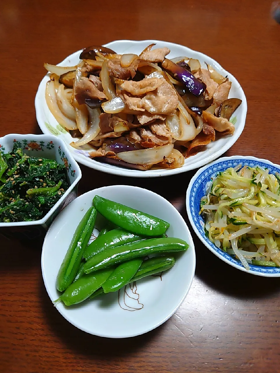 豚肉と茄子の炒めもの
スナップエンドウ
もやし甘酢和え
ほうれん草胡麻和え|ぱやさん