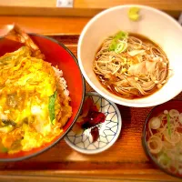 Snapdishの料理写真:福島のお蕎麦屋さん、天丼も！|ワタベさん