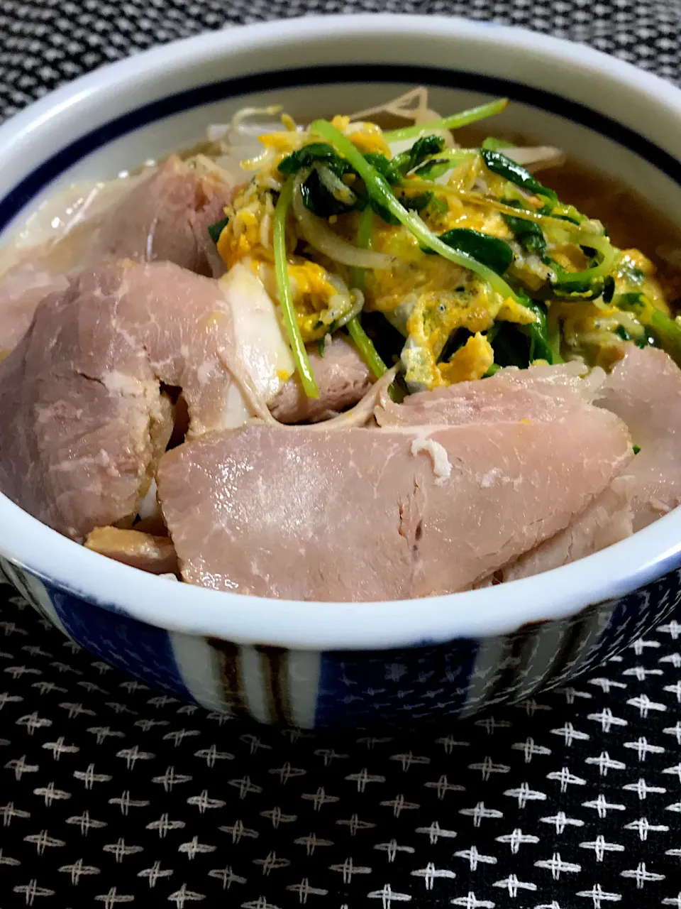 野菜たっぷりラーメン|くまとらさん