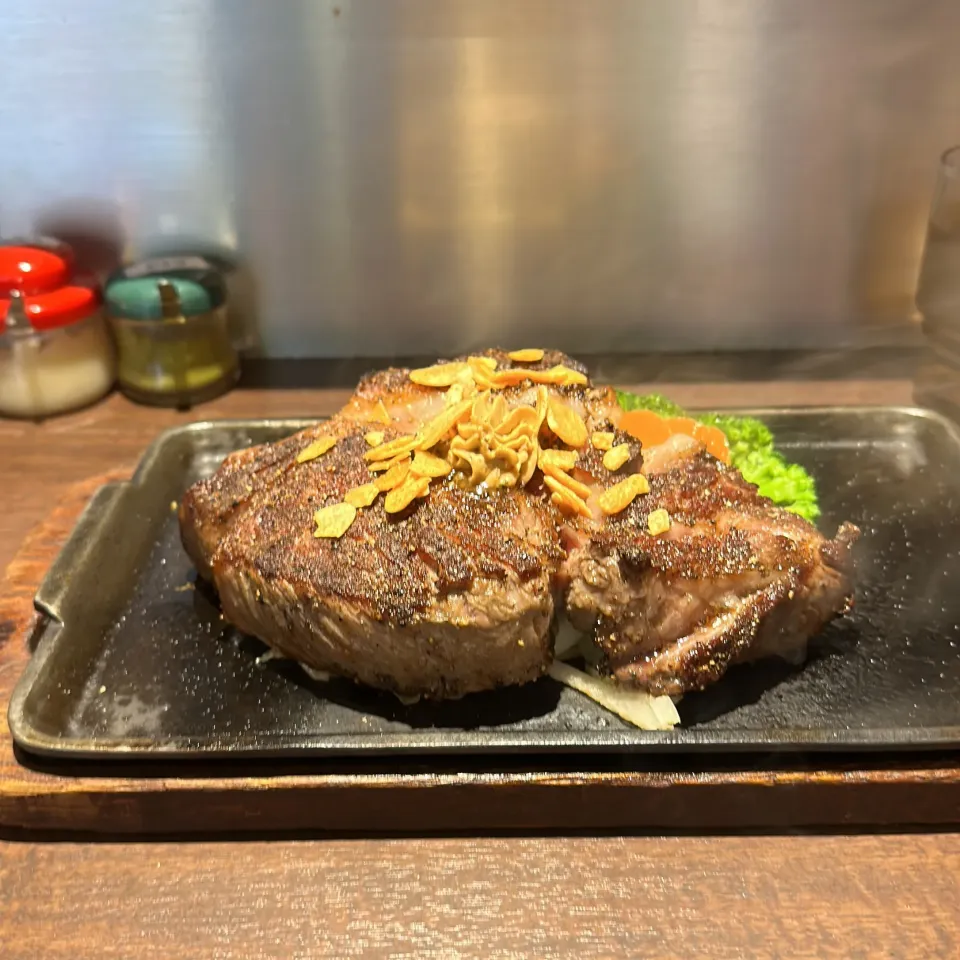 Snapdishの料理写真:和牛リブロース  460g  レアー　＃いきなりステーキ元住吉店|Hajime Sakaiさん