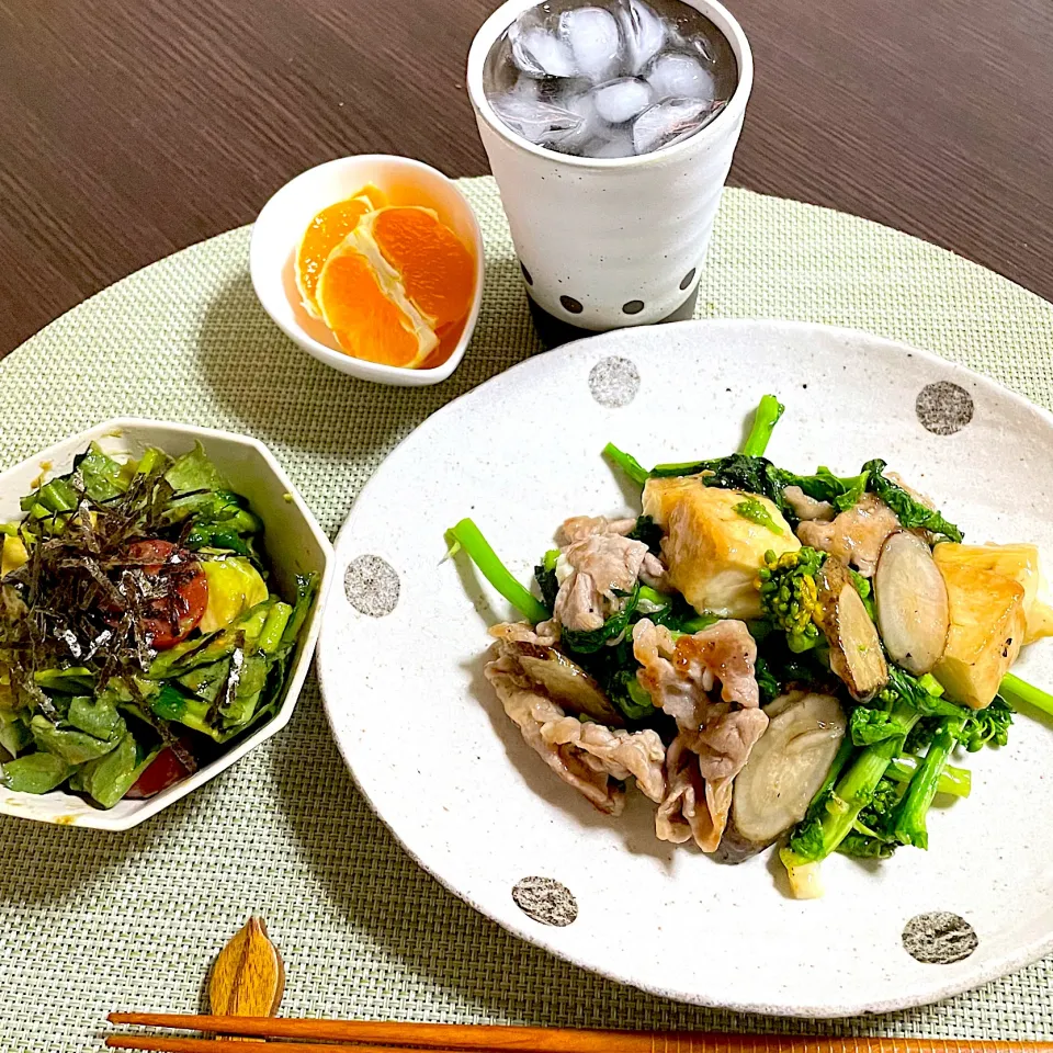 Snapdishの料理写真:3/12晩ご飯：厚揚げと菜の花のオイスター炒め|ななみんさん