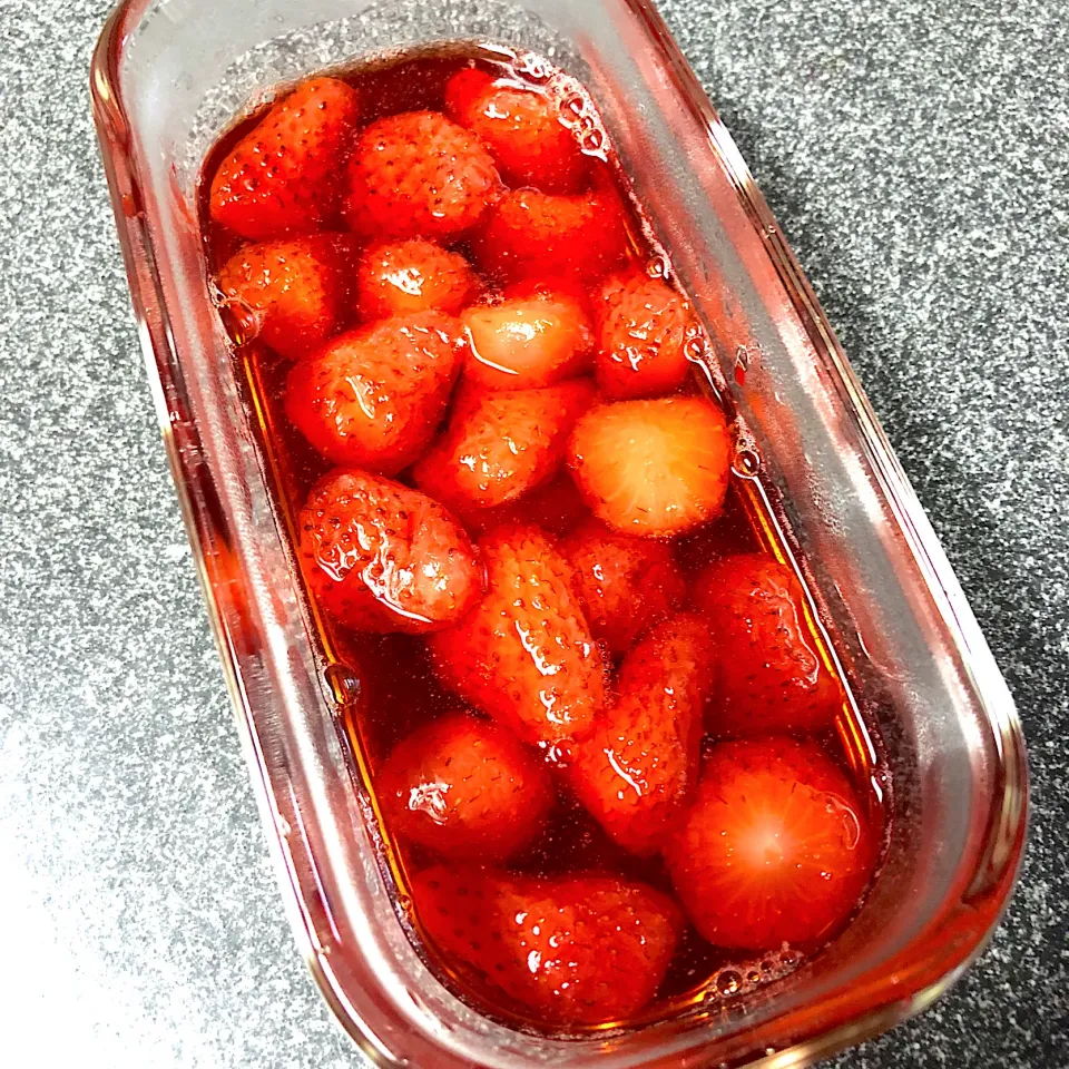 Snapdishの料理写真:レンジでチン・いちごのコンフィチュール🍓|まみさん