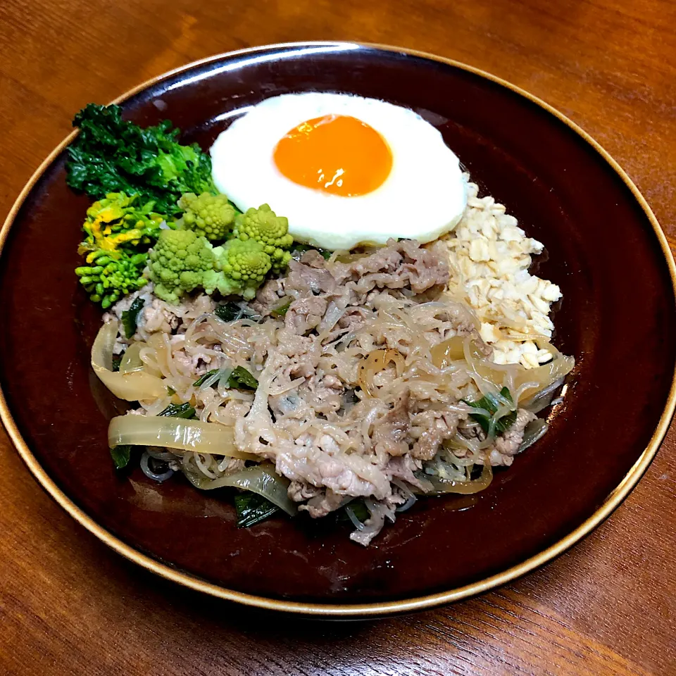 オートミール牛丼＊春野菜添え🥗ロマネスコ＊アレッタ🥦|henryさん