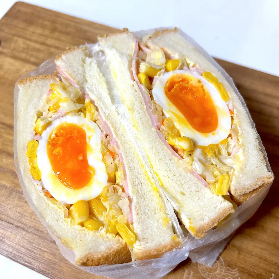 コールスローサンドウィッチ🥪|みほままこさん