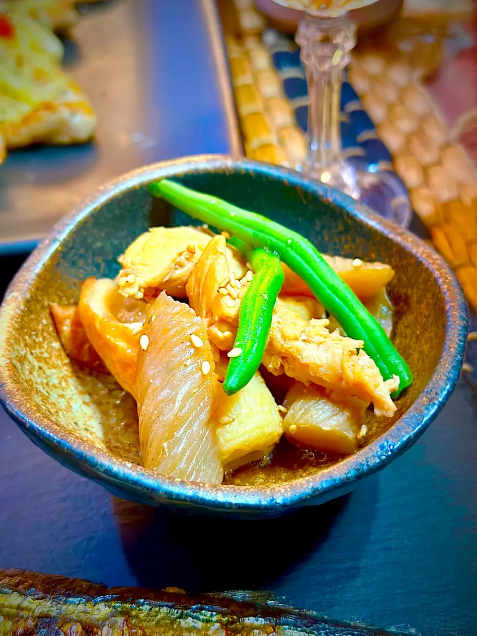 ねじりこんにゃくの煮物|ゆかいな食卓さん