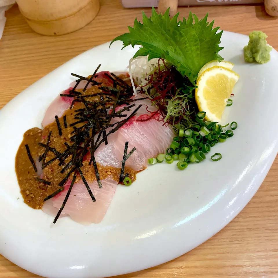 Snapdishの料理写真:ごまカンパチ|T. Wonderさん