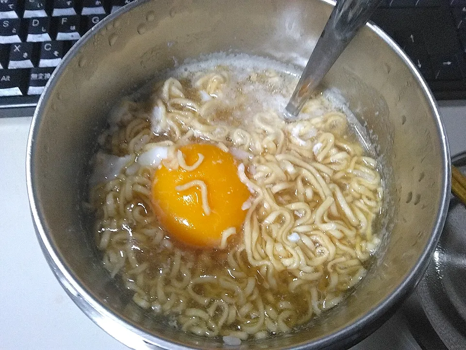 タマゴ入りおじやチキンラーメン|darkbaronさん