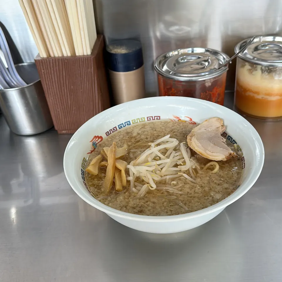 Snapdishの料理写真:＃夜勤明け　でまたまた飽きず　＃朝ラー　を。今日は寒いから　＃ラーメン　旨い！　＃ホープ軒|Hajime Sakaiさん