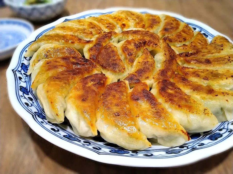 焼き餃子|古尾谷りかこさん