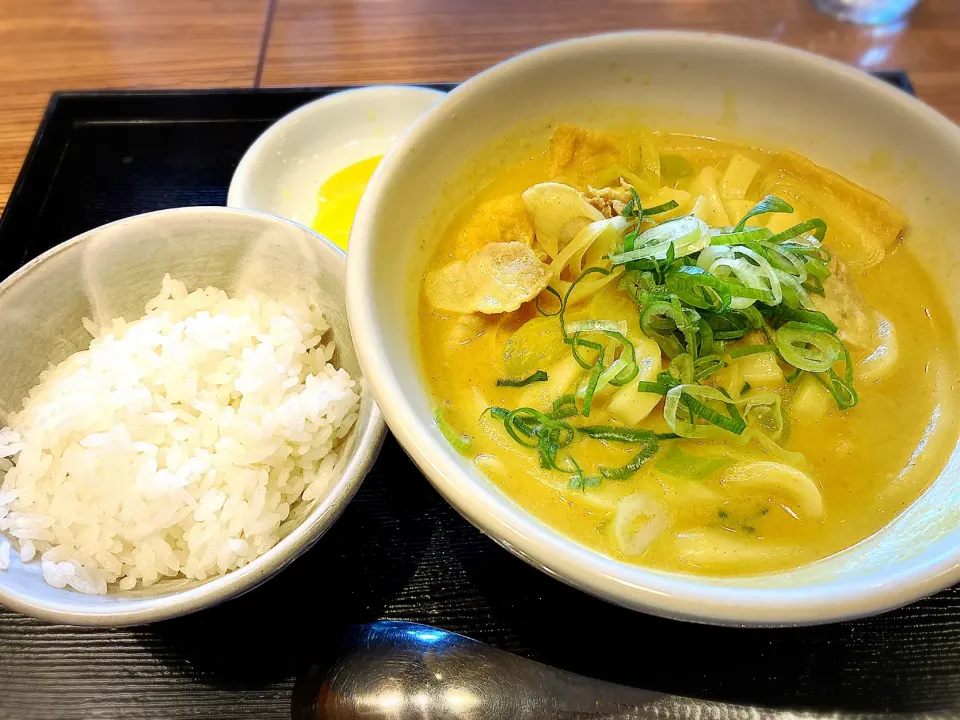 Snapdishの料理写真:千吉カレーうどん ¥830|Blue Moon Caféさん