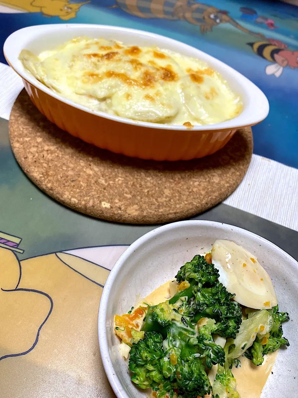 ポテトグラタン、ブロッコリーとゆで卵のオイマヨサラダ|kaaaaaさん