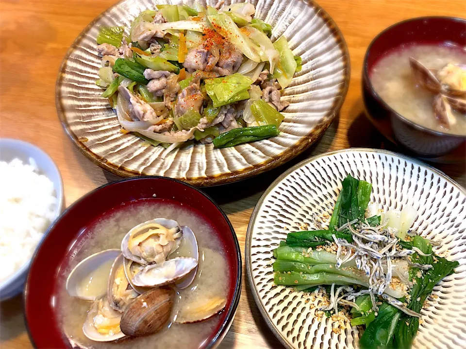 アサリ汁　中華風野菜炒め　チモトをポン酢で|じゅんさんさん