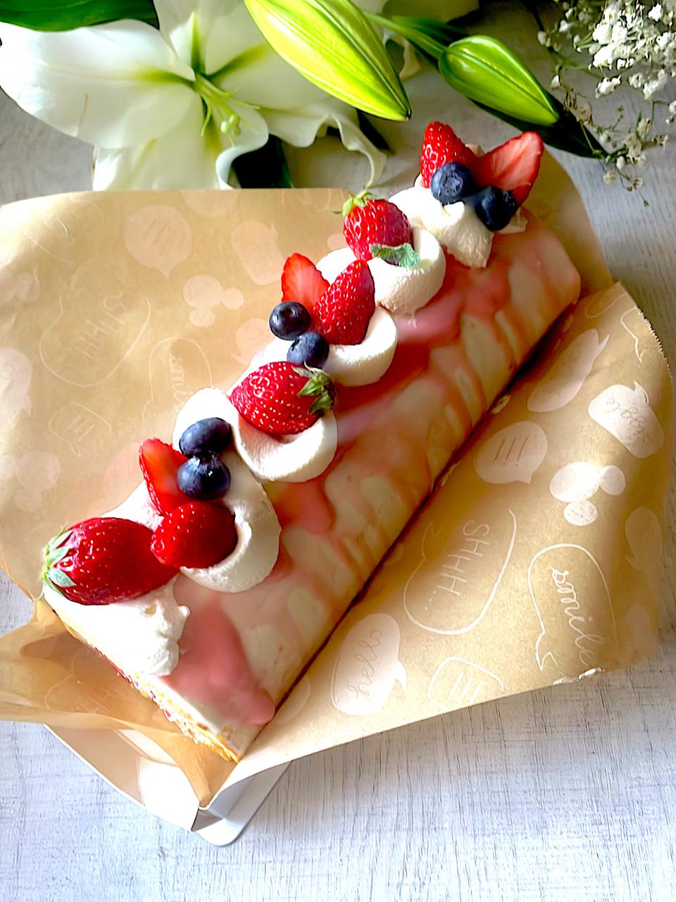 とんちんの料理 🍓苺のシフオンロールケーキ