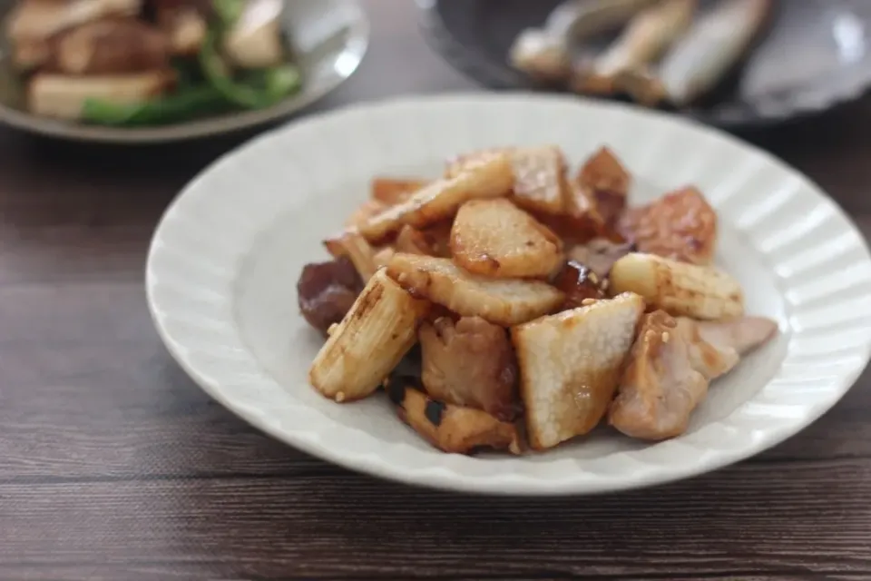 鶏もも肉と長ネギと長芋の焼き鳥風炒め|ちいさなしあわせキッチンさん