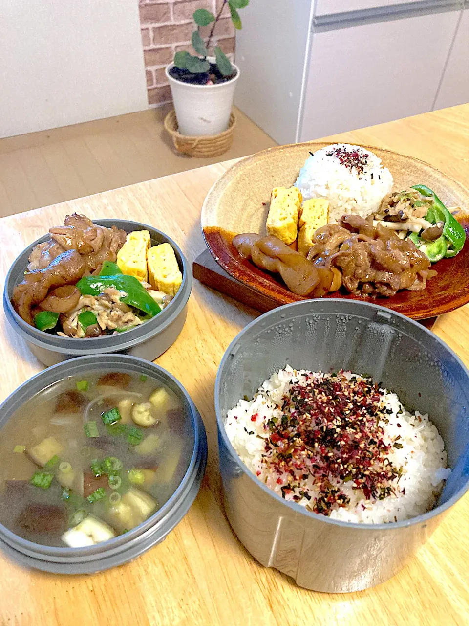 今日の旦那さんお弁当とmyランチプレート🎵甘酒だらけ|さくたえさん