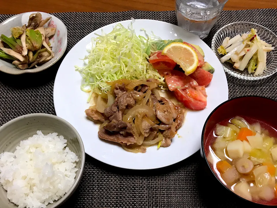 主菜　豚こま肉の生姜焼き(玉ねぎ)|柚子きりかさん