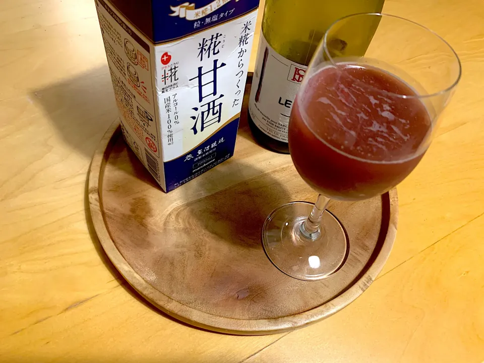 赤ワインと糀甘酒のカクテル|かなっぺさん