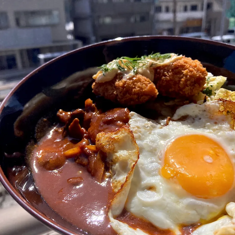 カキフライと目玉焼きのせカレーライス|Kさん