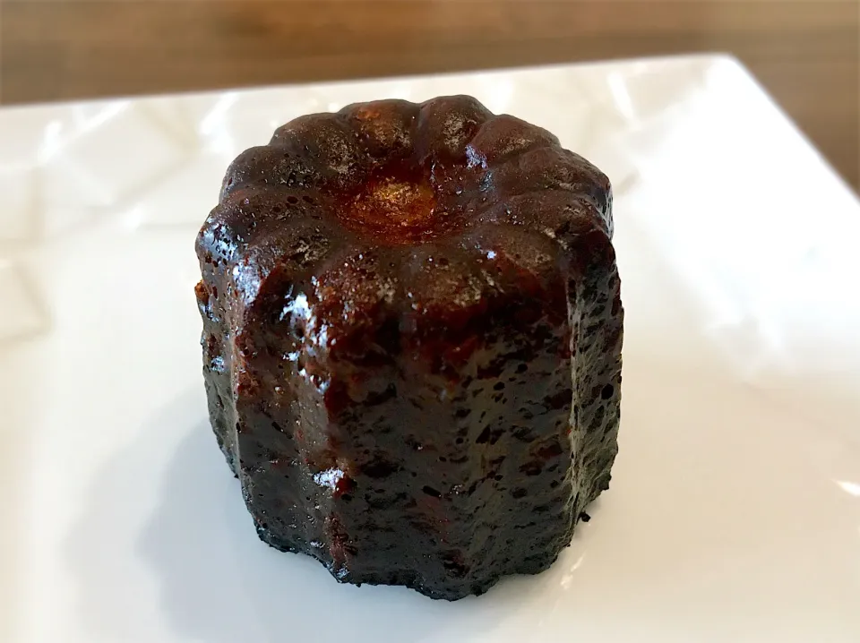 Snapdishの料理写真:boBのcannelé de Bordeaux  誕生日に姪っ子からのプレゼント|リフルシャッフルさん