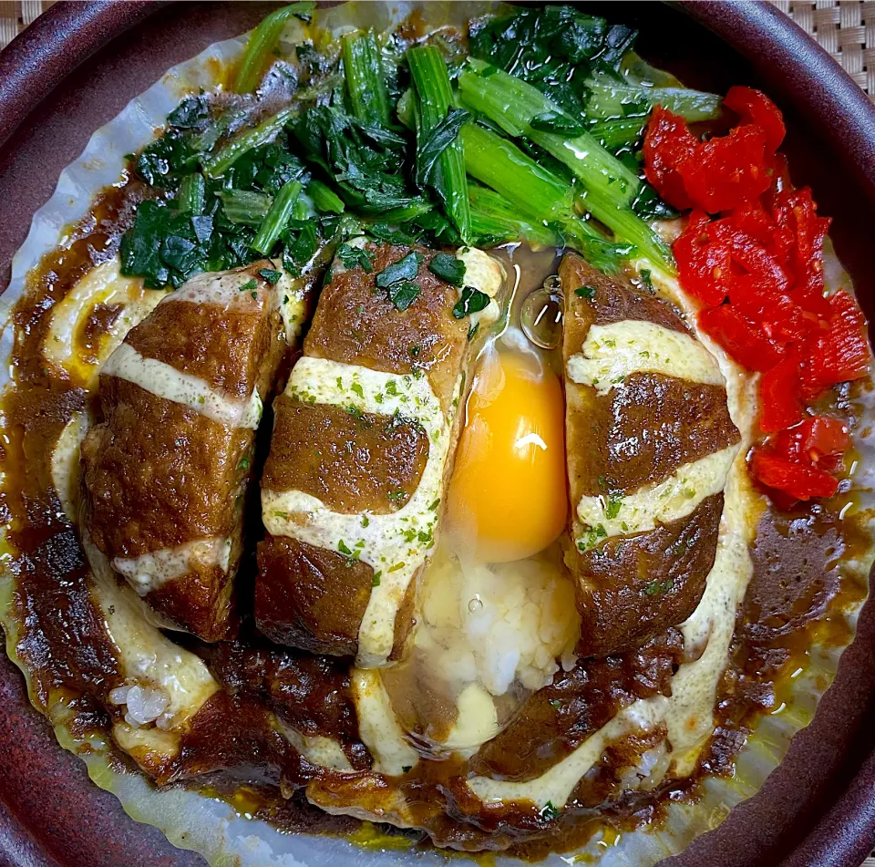 チーズハンバーグカレー🍛|すくらんぶるえっぐさん