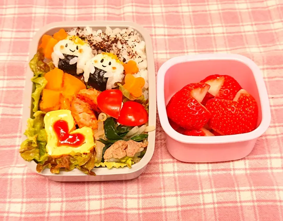 鮭のバター醤油ソテー弁当❤️|みちゅあしさん