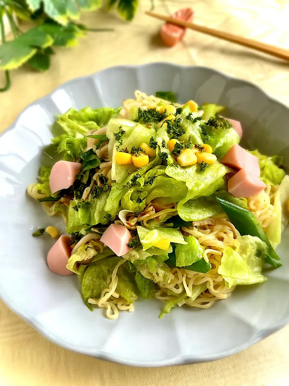 レタスのレモン風味⭐︎塩焼きそば|スイーツポテトさん