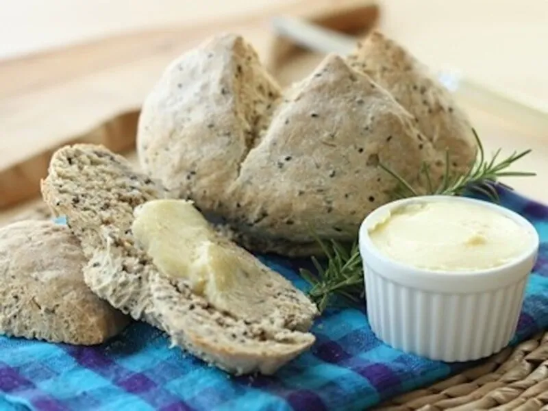 ベーキングパウダーで作るパンレシピ！ ソーダブレッドと生バター #AllAbout|All About 料理レシピさん