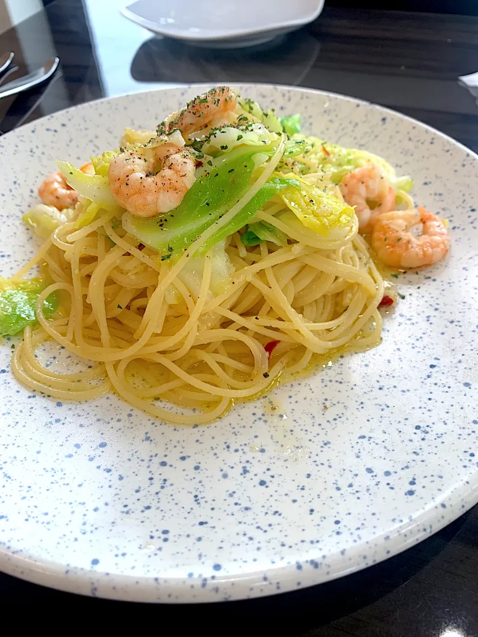 パスタランチ！春キャベツとエビのオレンジオイルパスタ|花鳥　舞さん