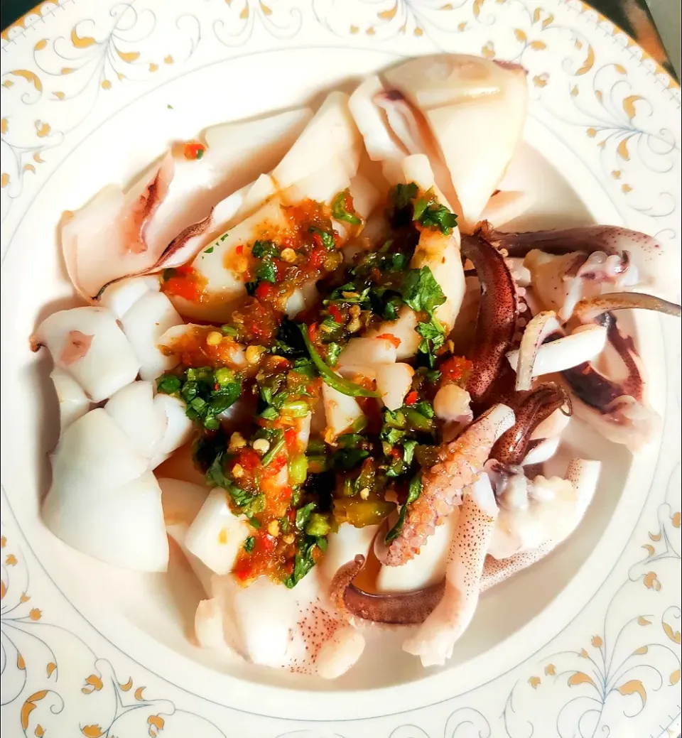 Snapdishの料理写真:Spicy Grilled Squid|katang23さん