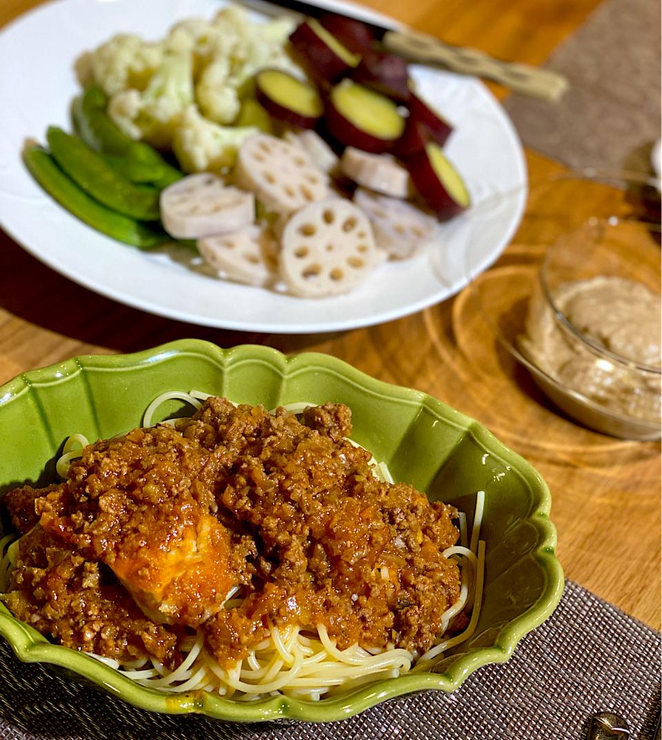 バーニャカウダ　ミートソースパスタ
