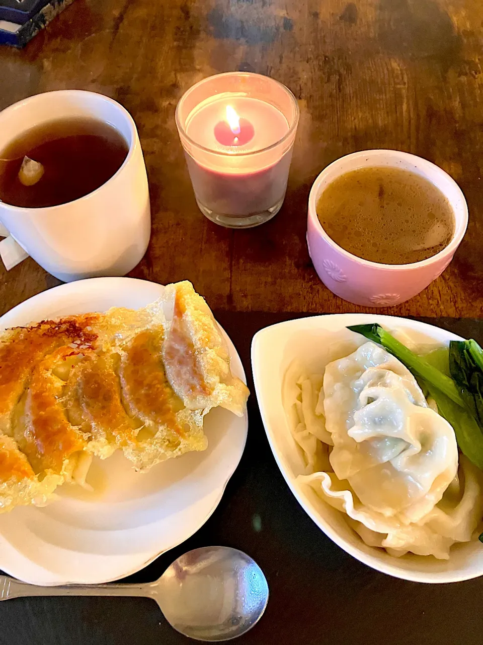 朝の焼き餃子と水餃子🥟と具沢山スープ|Atsuko Munakataさん