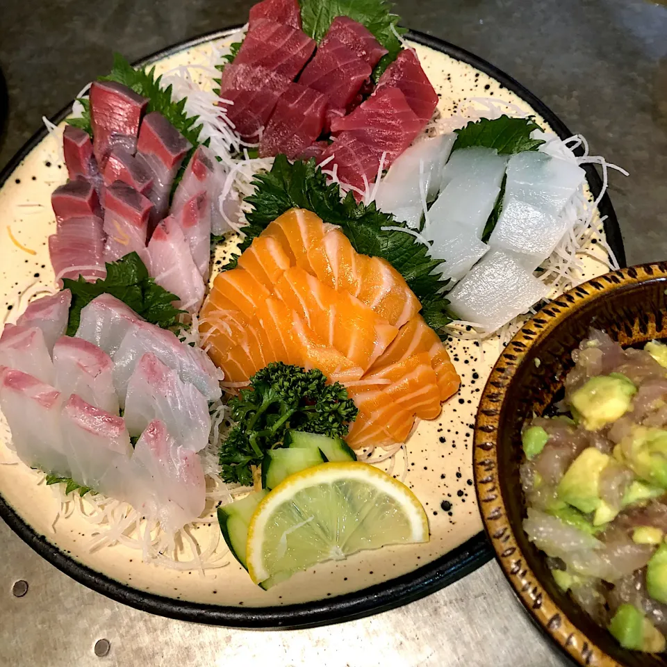 ほかほかご飯に好きに乗っけて海鮮丼|nao子さん