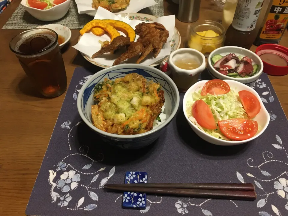 かき揚げ丼と酢の物とサラダ(夕飯)|enarinさん